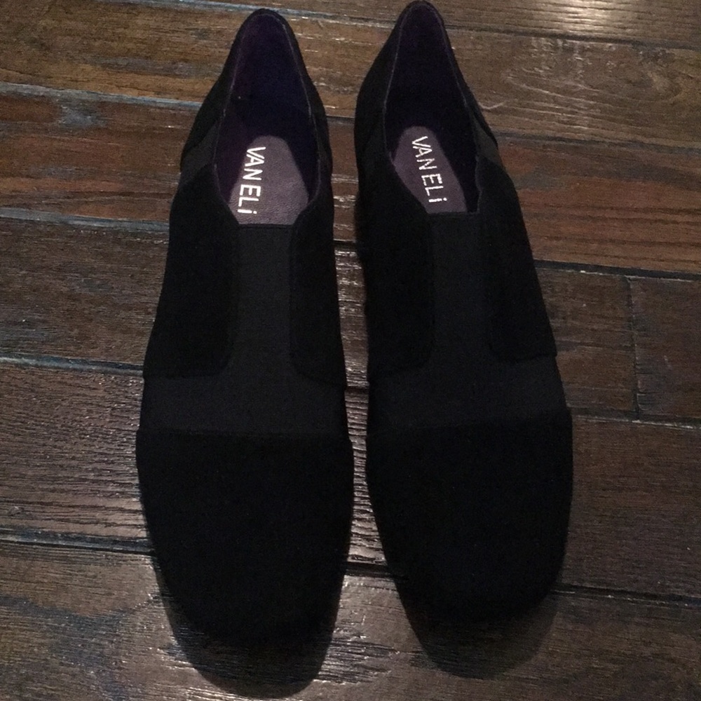 Van Eli booties, size 9S (slim/narrow)